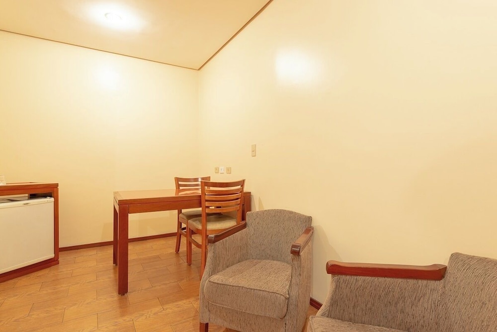 Deluxe Quadruple Room - Photo 8