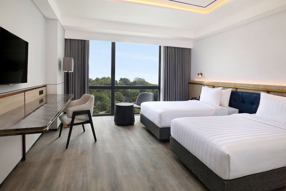 Premier Room, 1 Twin Bed, Non Smoking - Photo 1
