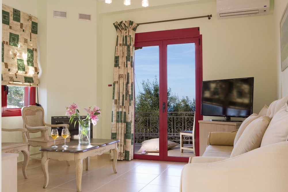 Villa photo 1