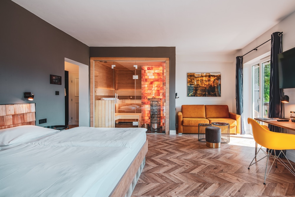 Luxury Room