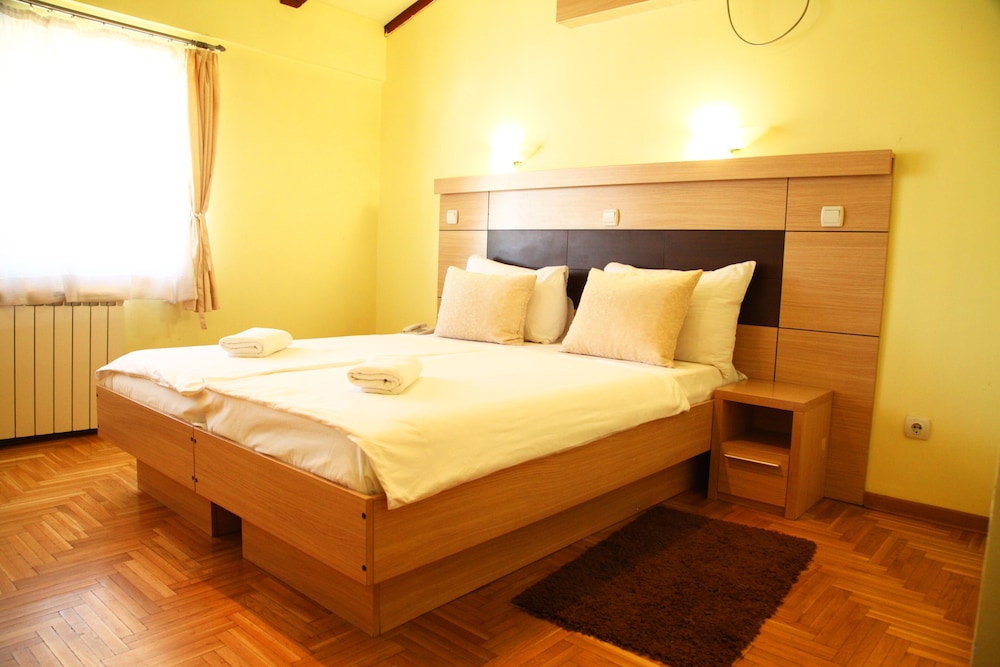 Economy Double Room - Photo 1