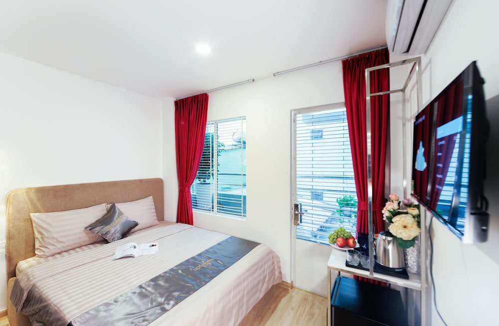 Deluxe Double Room, Balcony, City View