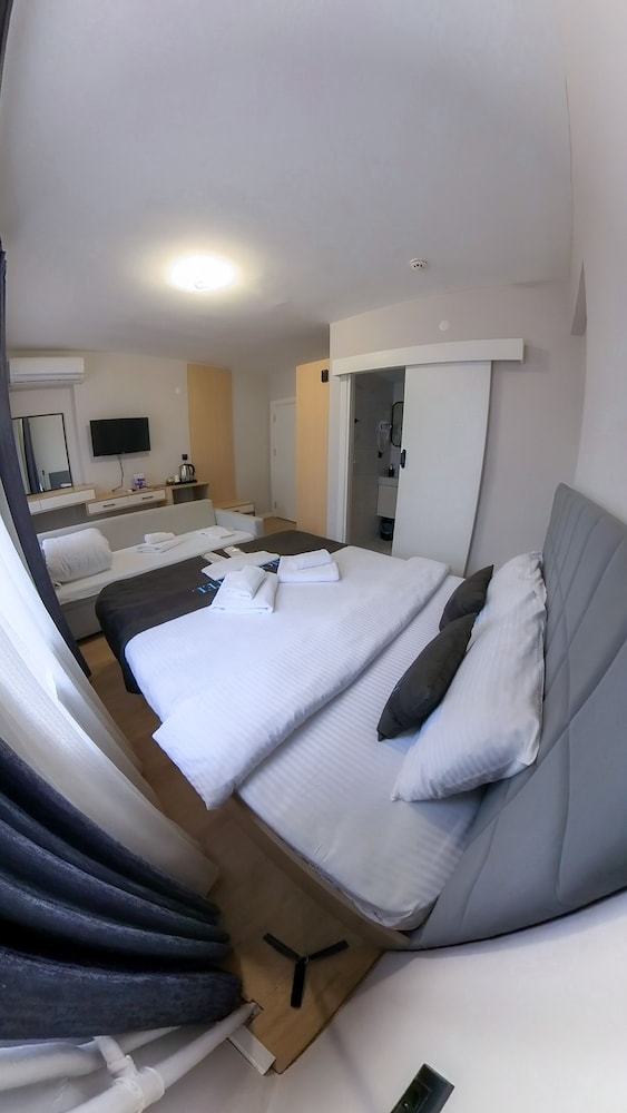 Standard Room - Photo 15