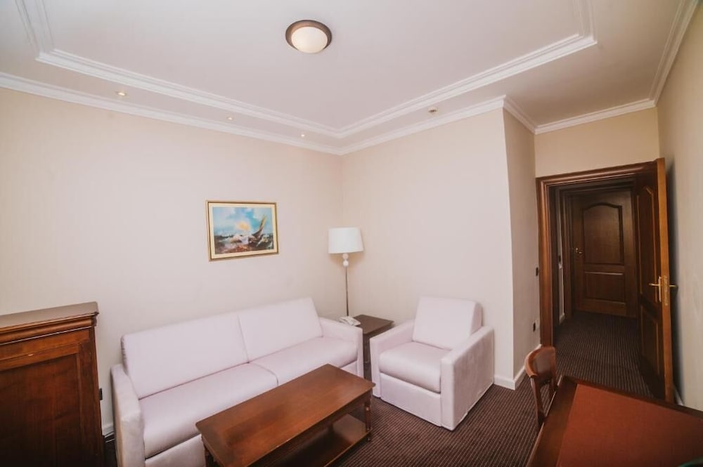 Superior Suite, Bay View, Sea Facing photo 2