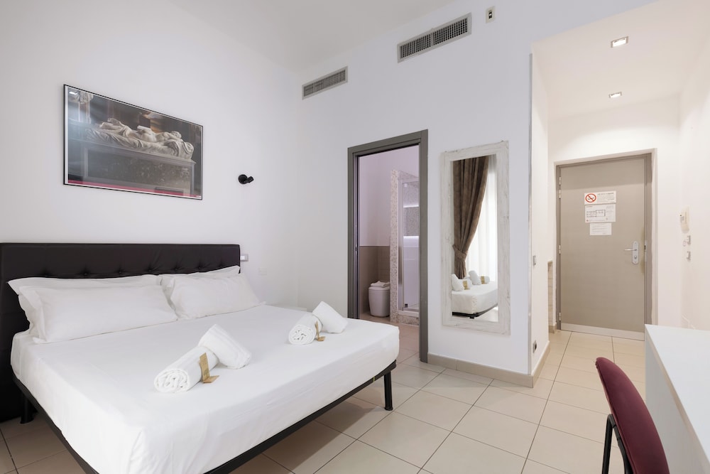 Deluxe Double Room, City View