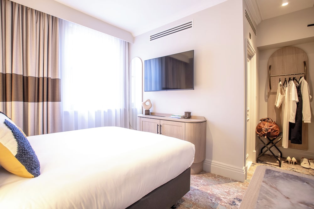 Newly Refurbished Standard Double Room - Photo 5