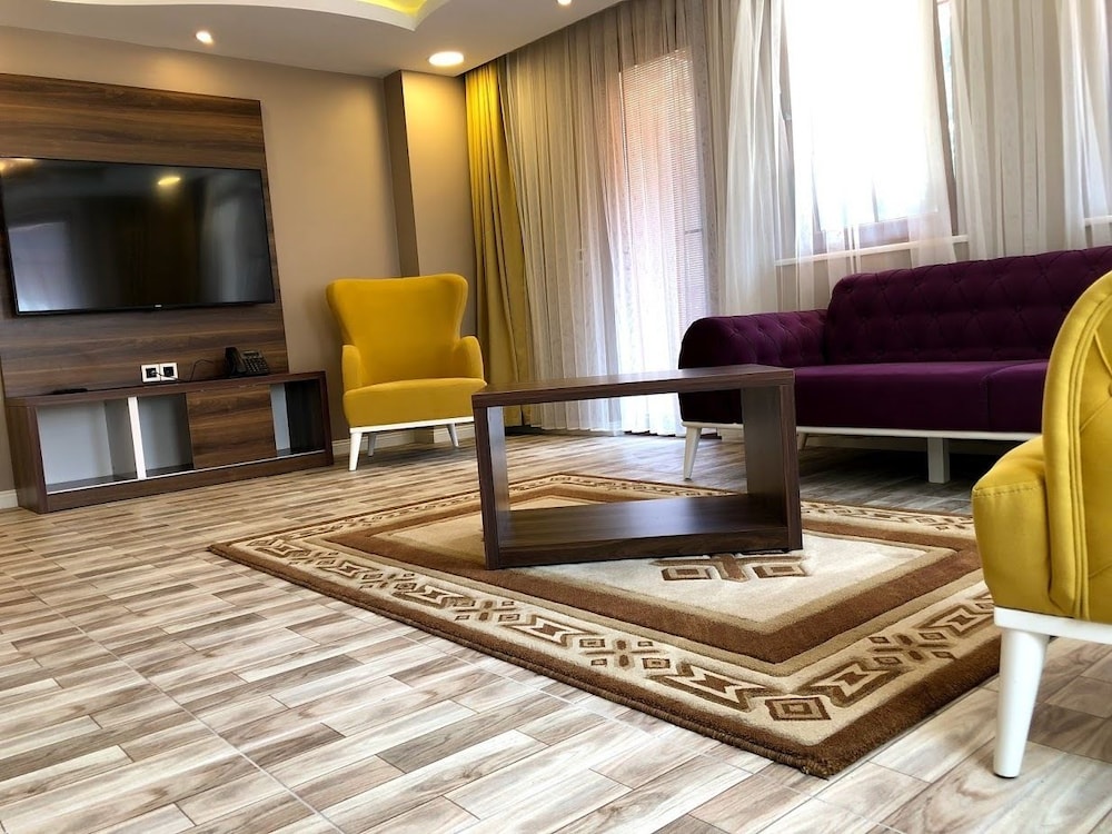 Royal Suite photo 3