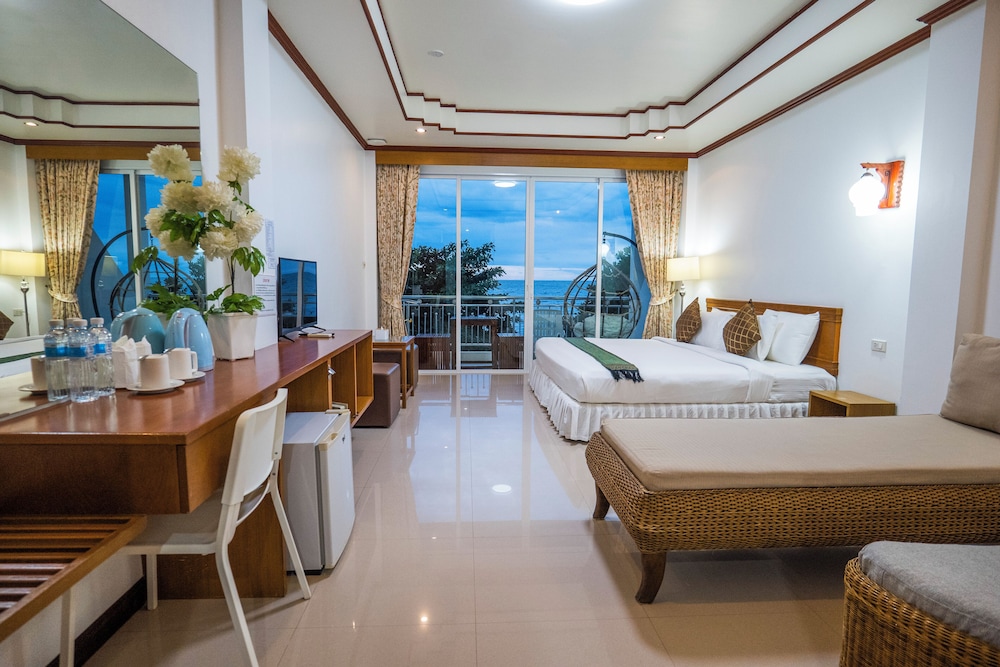 Deluxe Middle Room With Ocean View