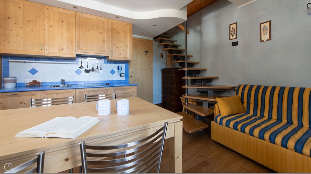 Apartment photo 3