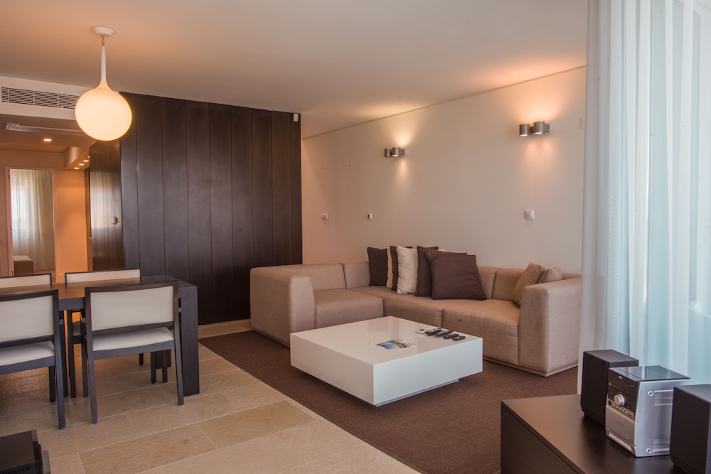 Duplex, 1 Bedroom photo 3