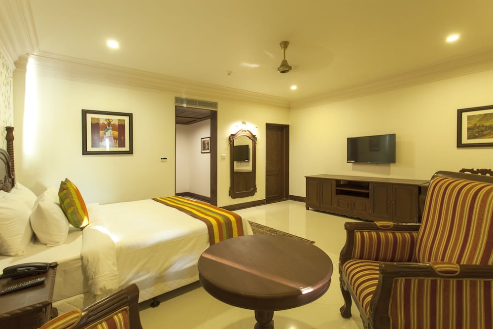 Luxury Cottage, 1 King Bed, Balcony, Lagoon View photo 2