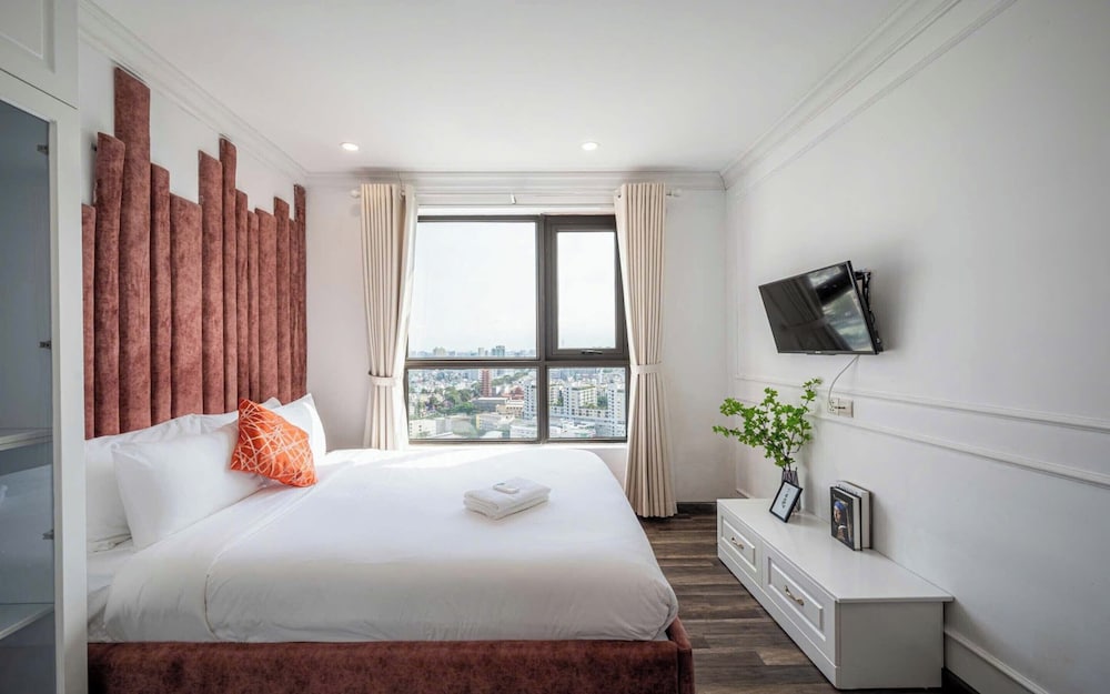 Deluxe Apartment, 2 Bedrooms, Kitchen, City View
