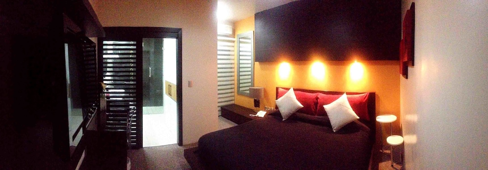 Deluxe Room, 1 King Bed