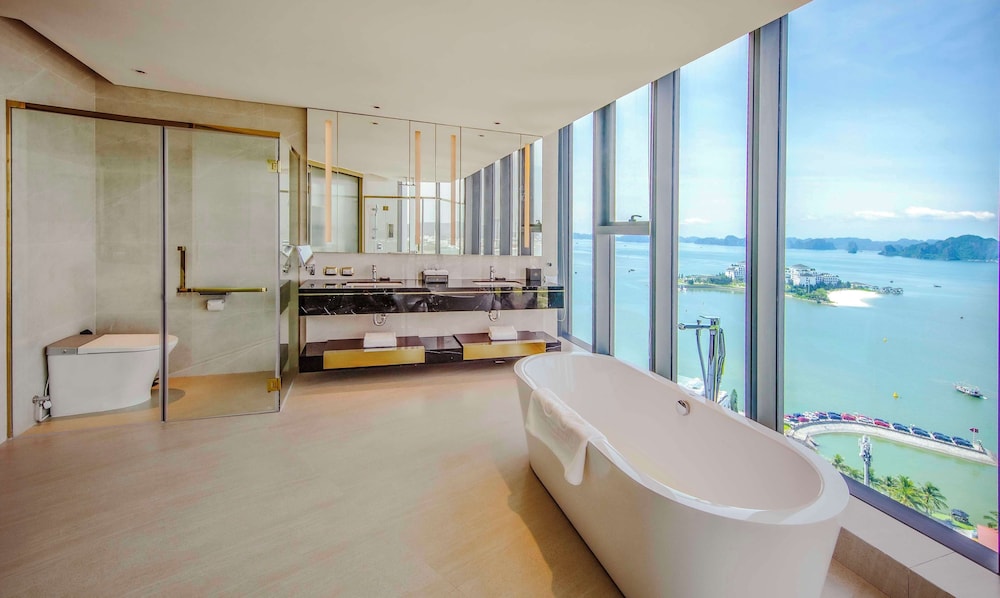 Executive Room, Bay View - Photo 5