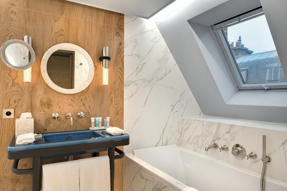 Junior Suite Eiffel photo 3