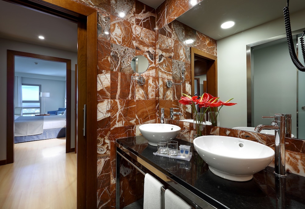 Available room