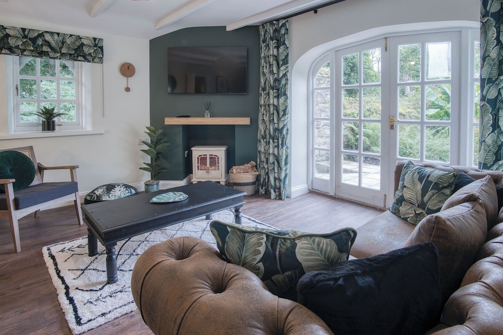 Cottage (2 Bedrooms) photo 2