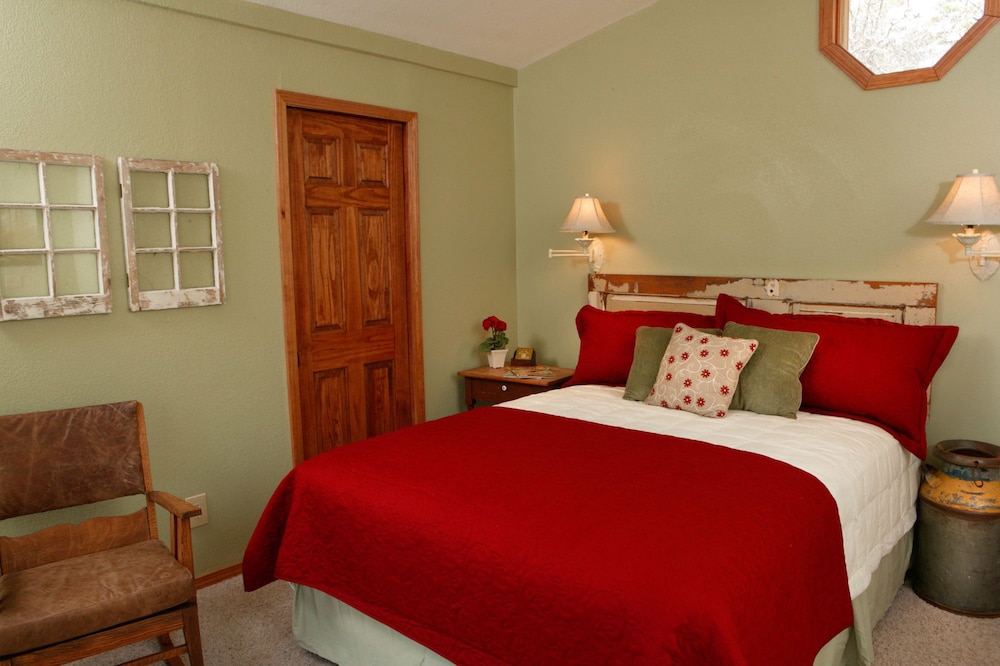 Clovertree Cottage photo 2
