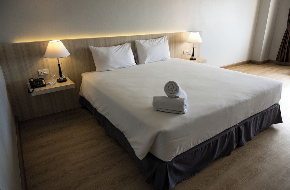 Deluxe Room, Sea View - Photo 3