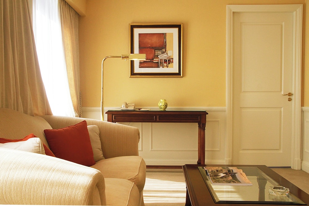 Club Suite