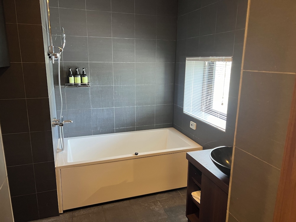 2 Bedroom Apartment Yotei View photo 3
