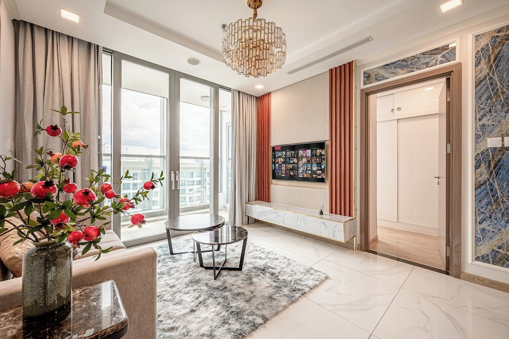 Honeymoon Apartment, 2 Bedrooms, Balcony, Courtyard View photo 3