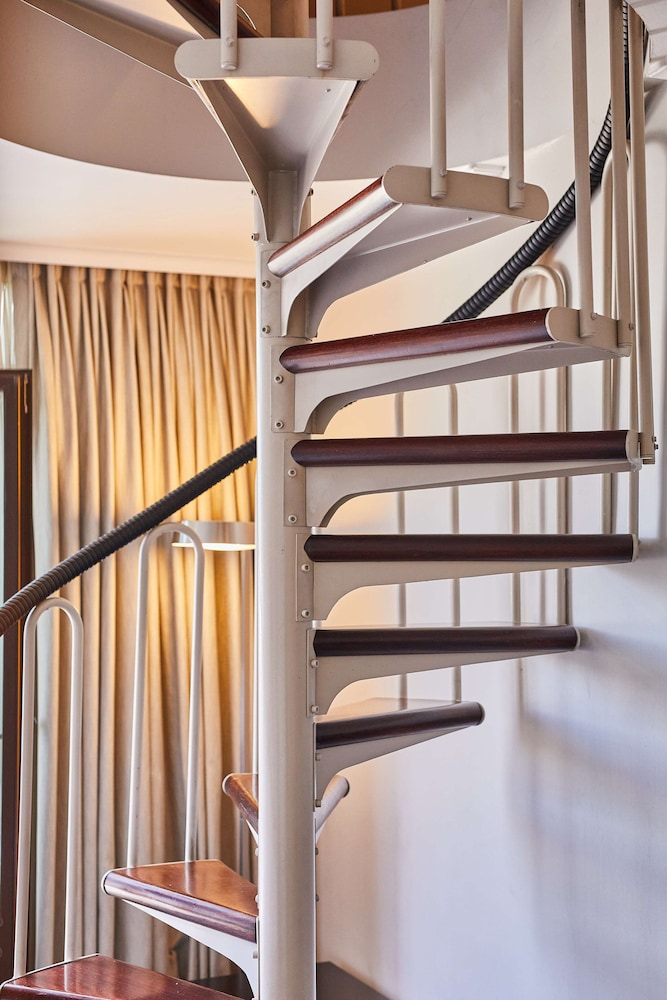 Suite, Balcony - Photo 4