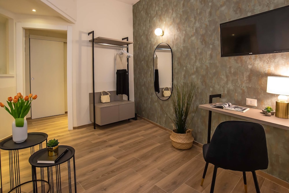 Family Suite (Via della Giuliana 18) photo 3