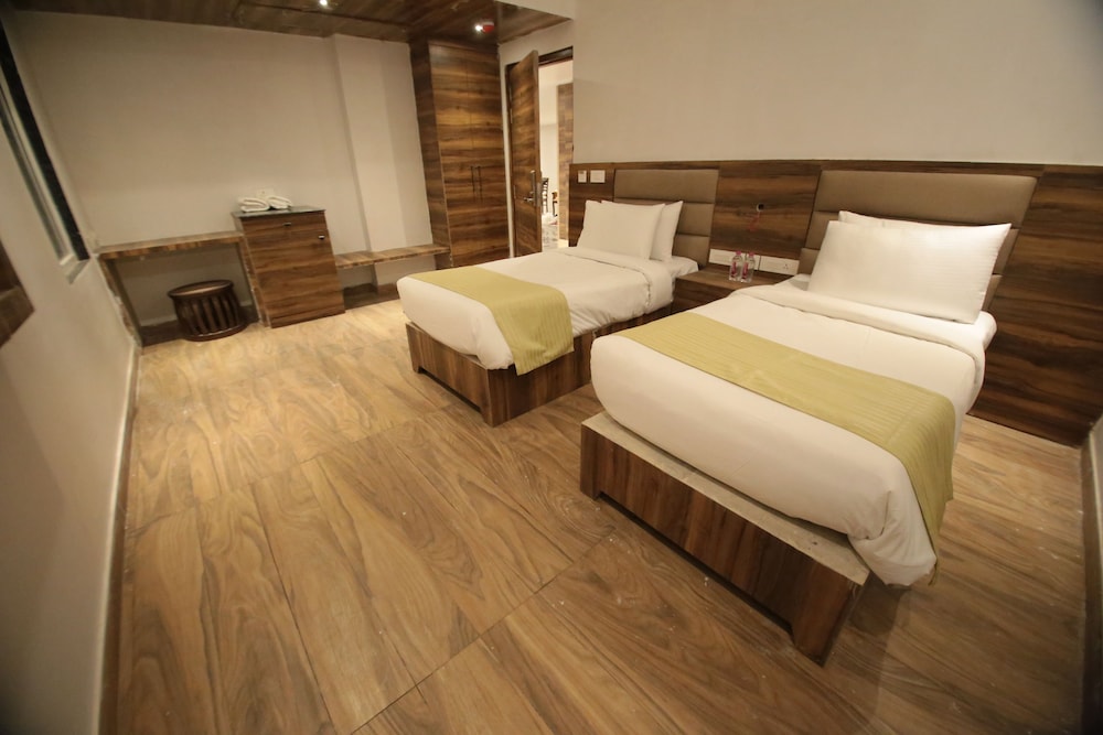 Deluxe Room - Photo 4