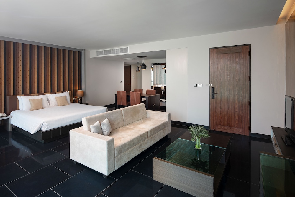 Mini Suite thumbnail 6