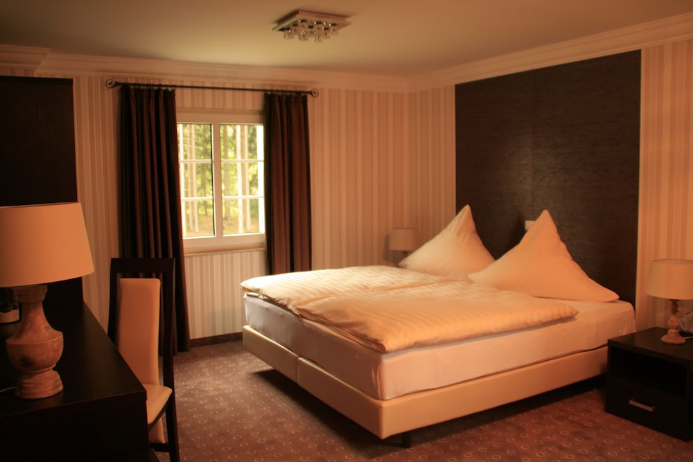 Standard Double Room, Lake View photo 1
