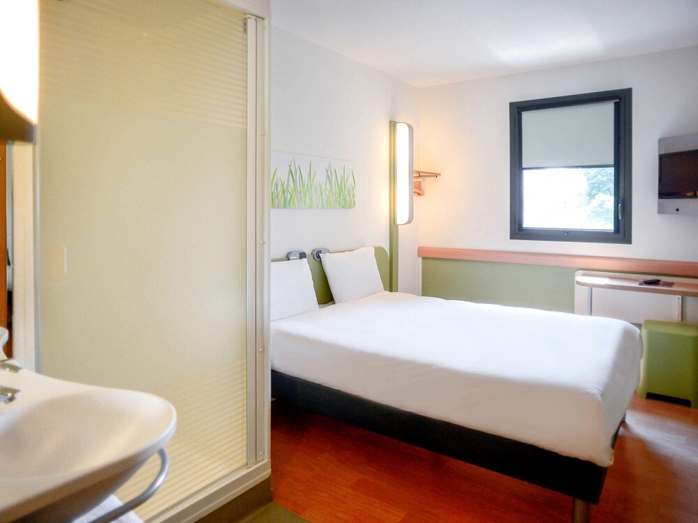 Twin Room, 2 Twin Beds photo 2