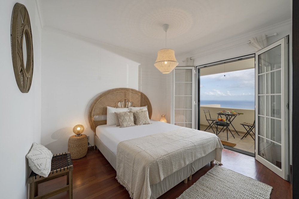 Basic House, Multiple Beds photo 2