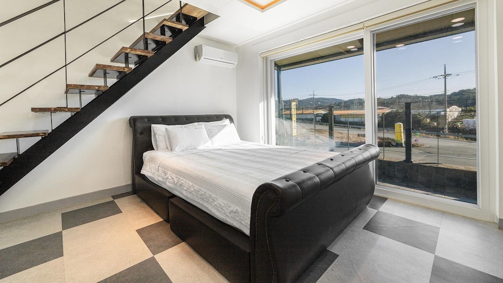 Basic Room, 2 Bedrooms (red 203ho(spa))