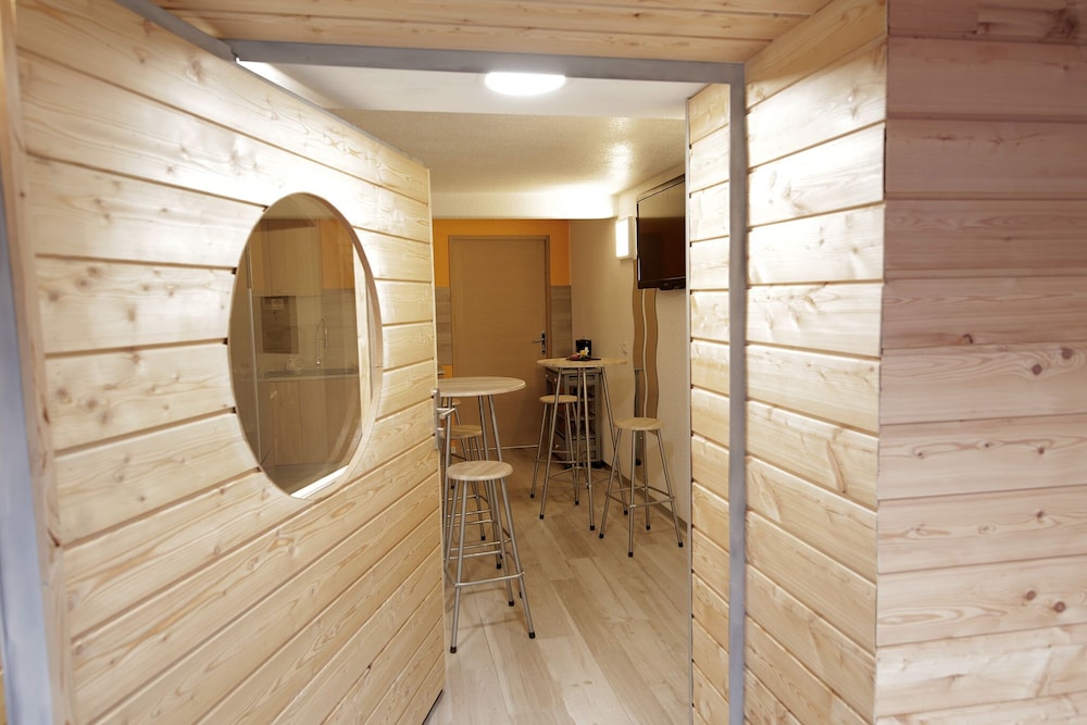 Exclusive Double Room, Hot Tub, Courtyard View (Le Poirier) - Photo 17