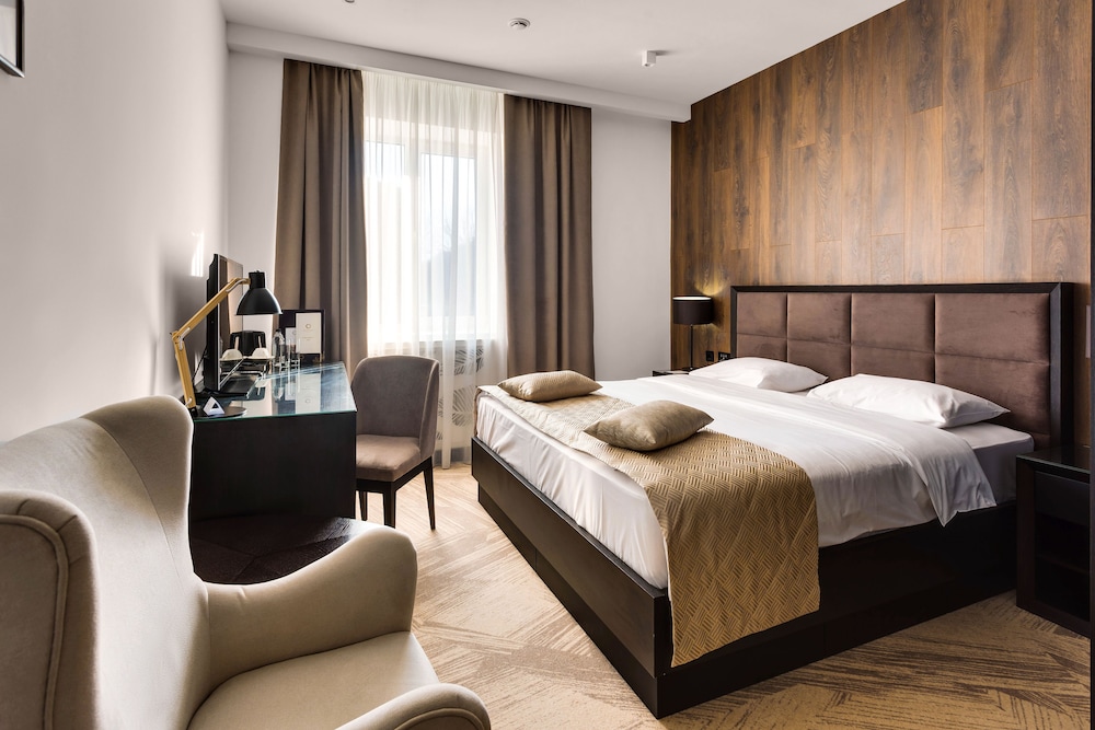 Standard Double Room, 1 King Bed photo 1