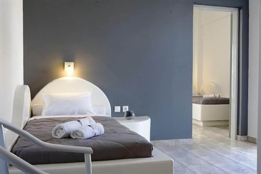Triple Room - Photo 1