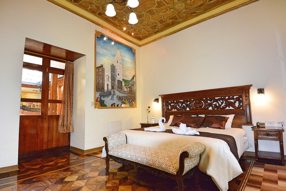 Superior Double Room, 1 King Bed, Non Smoking photo 1