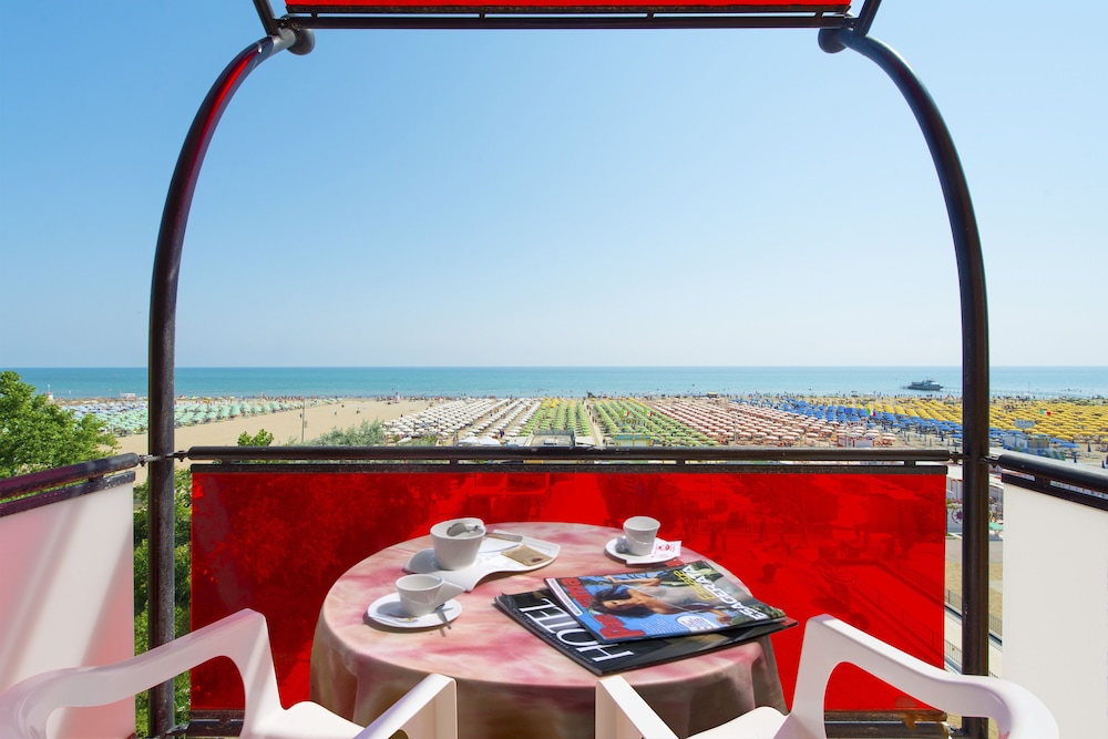 Deluxe Double Room, Sea Facing - Photo 4