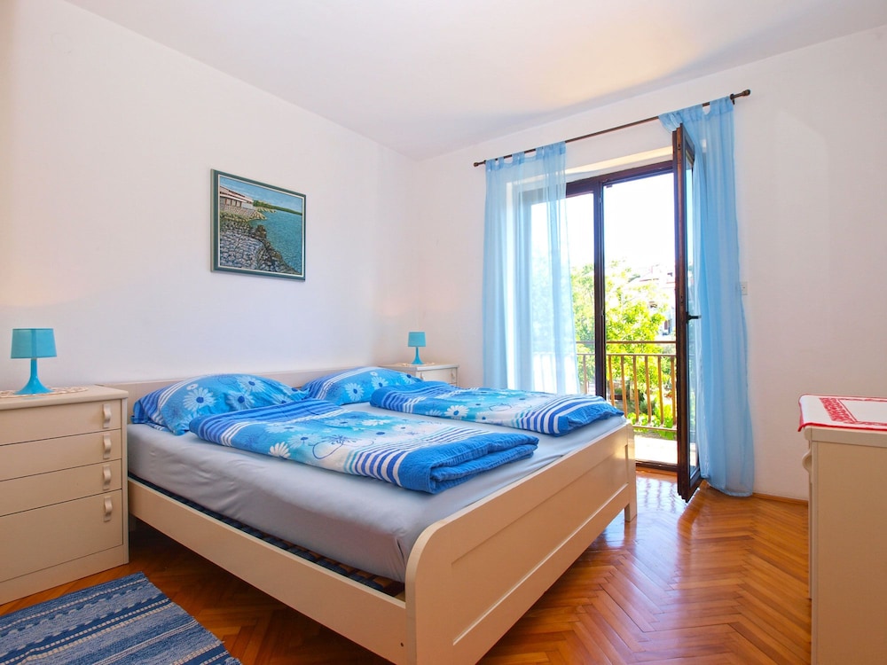 Apartment, 2 Bedrooms (1398/13155)