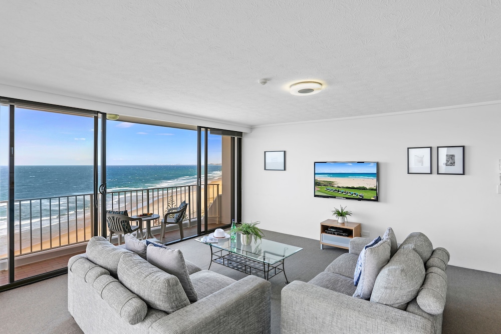 2 Bedroom Beach Front Superior - Photo 2