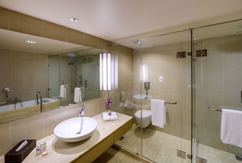 Premium Room, Non Smoking - Photo 5