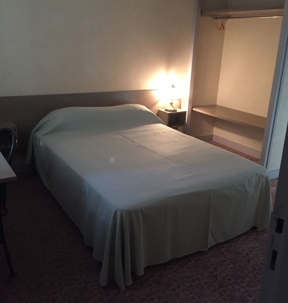 Classic Double Room, Private Bathroom - Photo 1