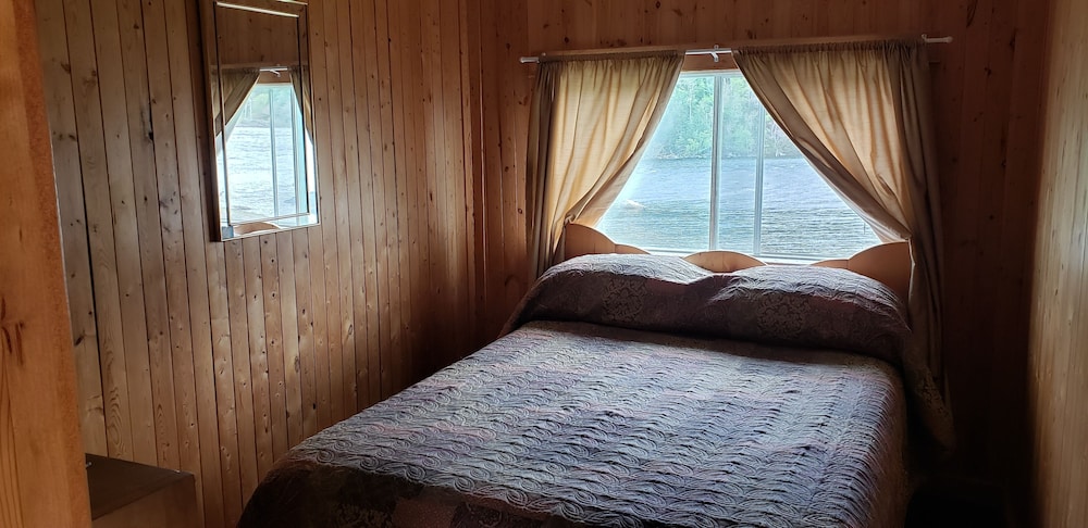 Cabin, 2 Bedrooms, Kitchen (Cabin 9,10) photo 1