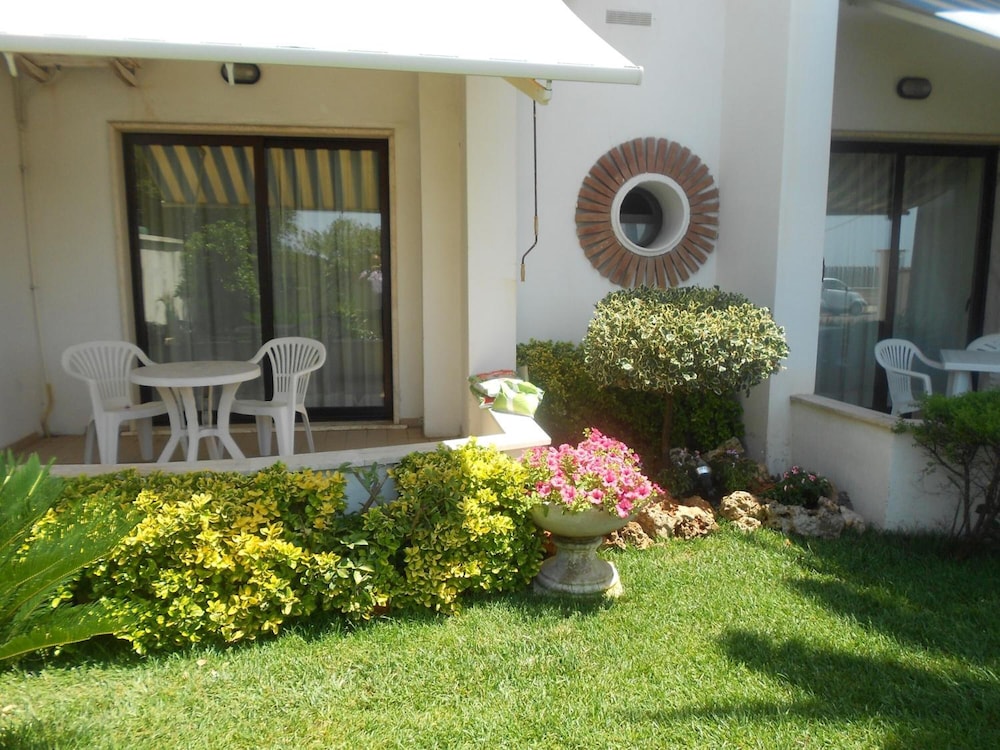 Double or Twin Room, Garden View