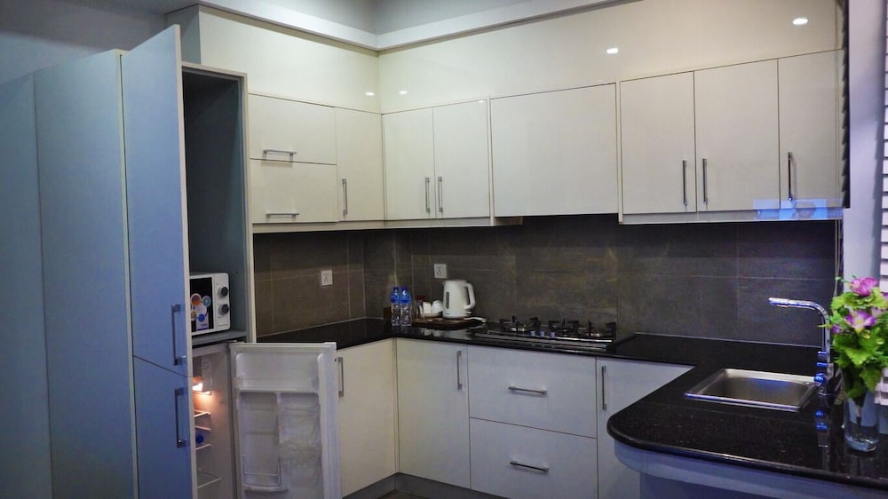 Studio Suite photo 3