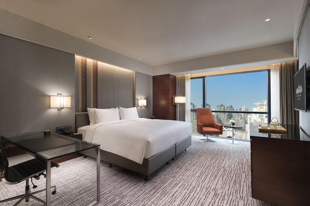 Club Premier King Room