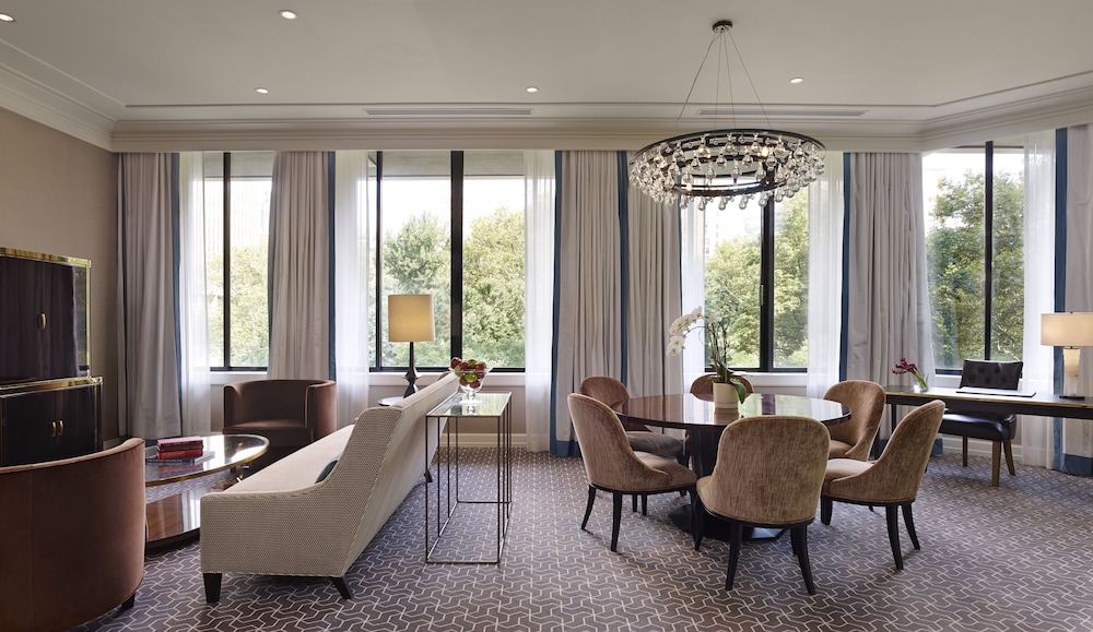 Premier Suite (Park Suite)
