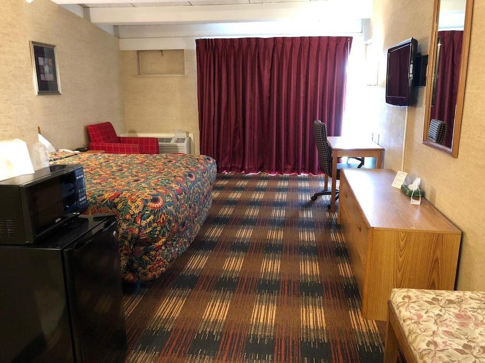 Standard Room, 1 King Bed - Photo 6
