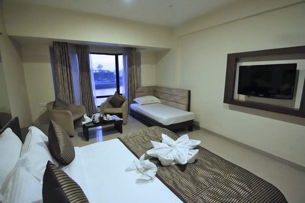 Deluxe Double Room, Accessible, Non Smoking photo 2